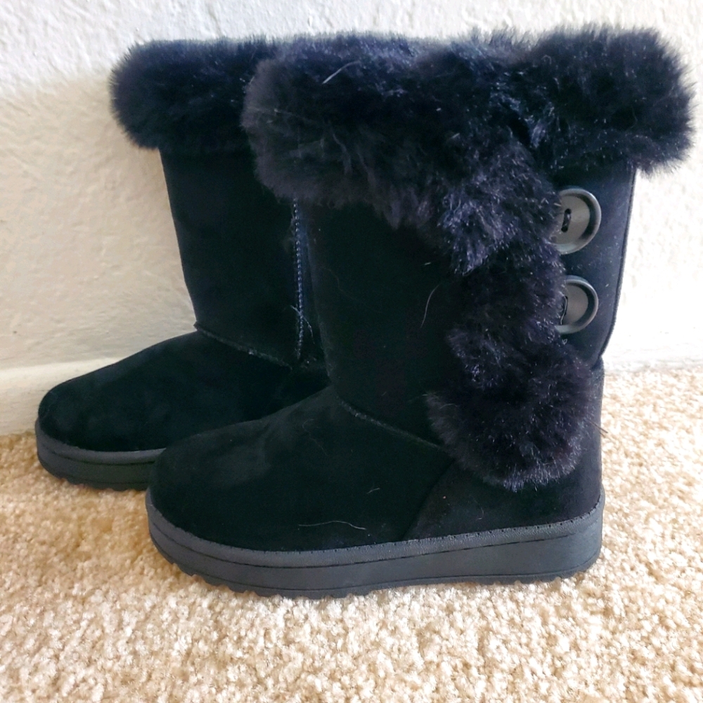 Little girls black fur boots